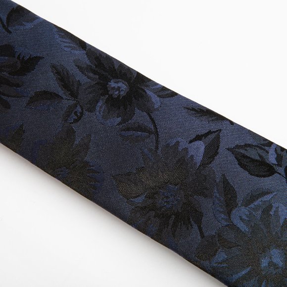 Navy Tie - Picture 2 of 5